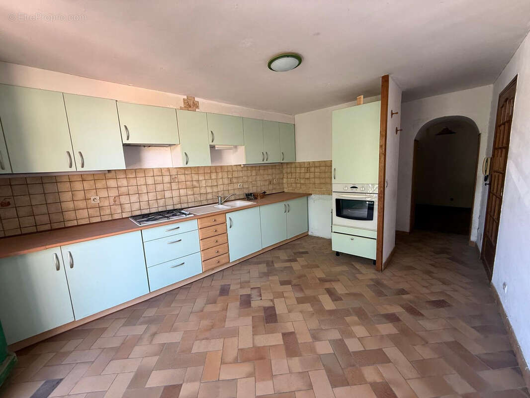 Maison à MONTAGNAC