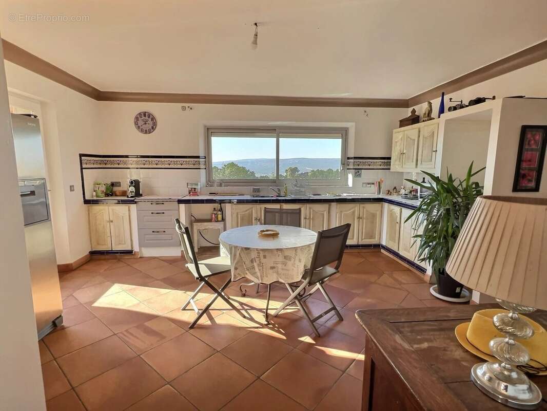 Maison à ROUSSILLON