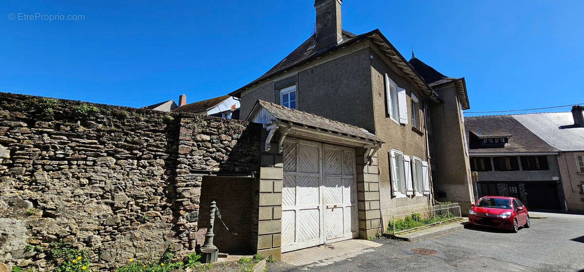 Bâtisse de charme avec 2 logements indépendants - photo 5