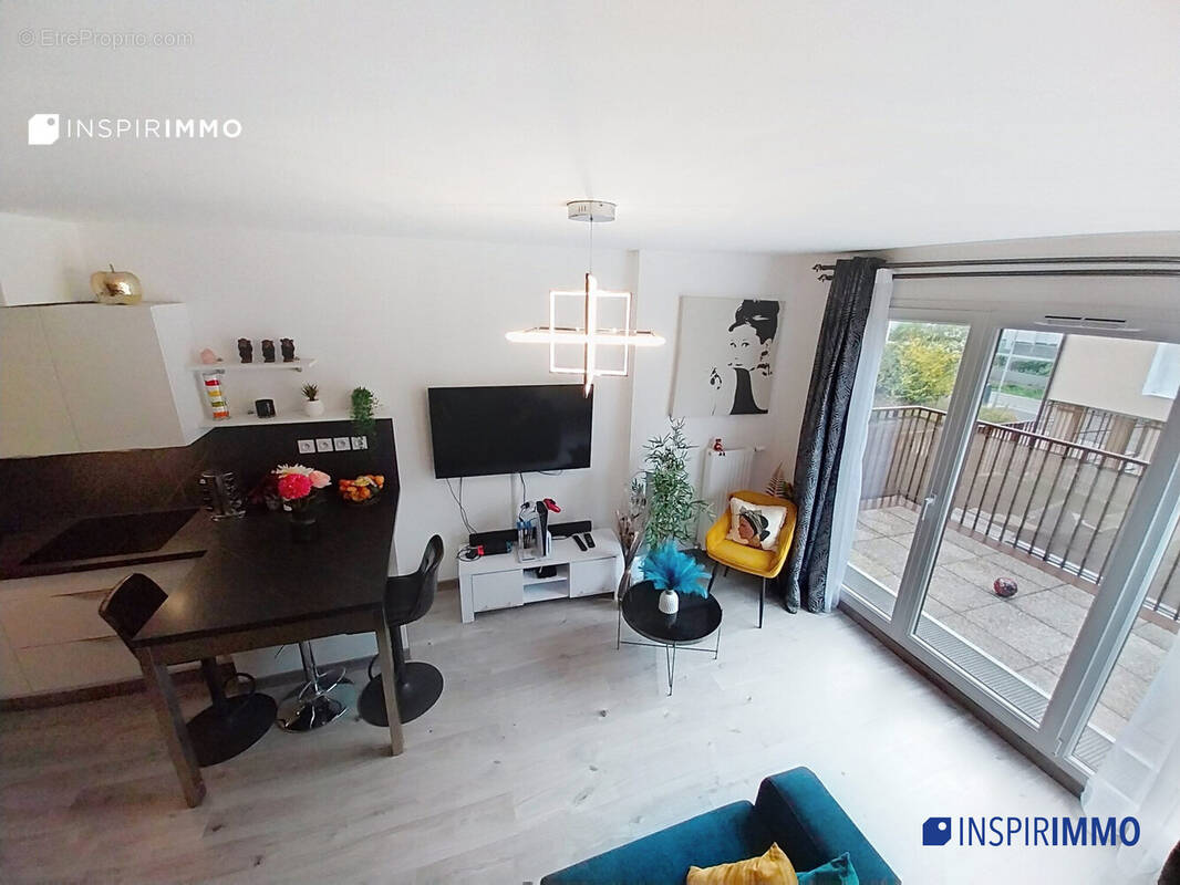 3 pieces  - Duplex 58 m² avec balcon - Appartement à CARRIERES-SOUS-POISSY