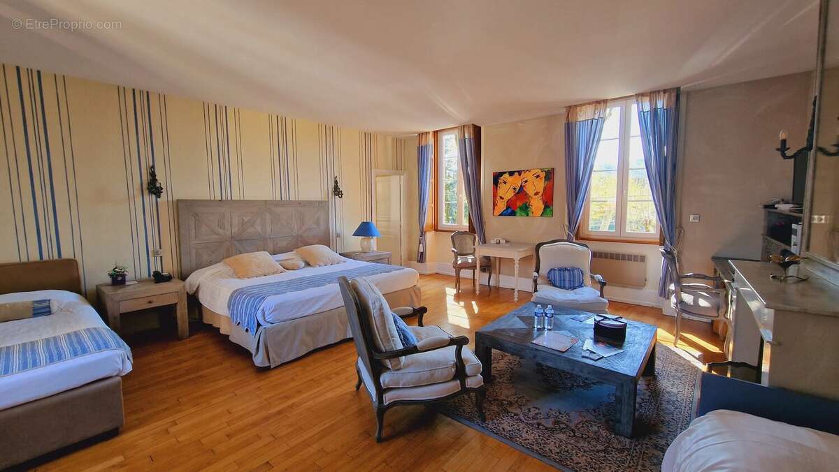 Hôtel de charme dans un cadre magnifique au bord de la rivière - photo 4