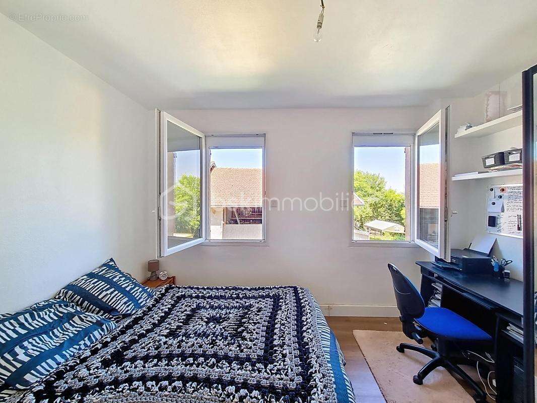 Appartement + local commercial - photo 5