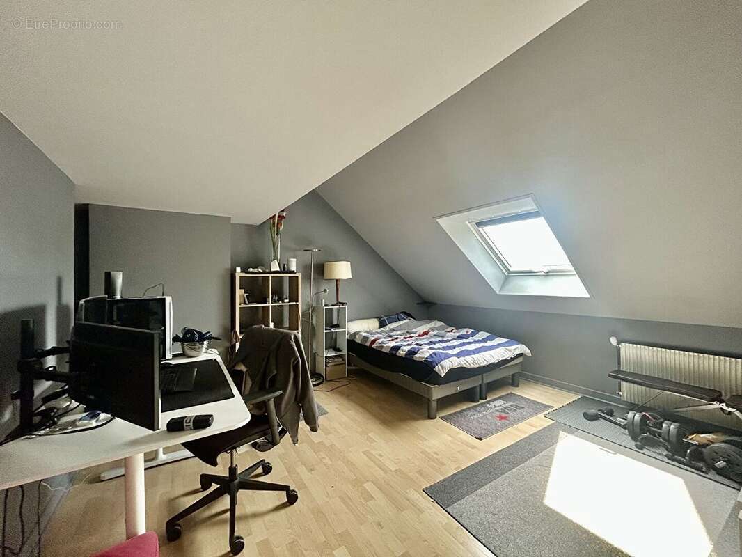 Maison à CHAMPS-SUR-MARNE