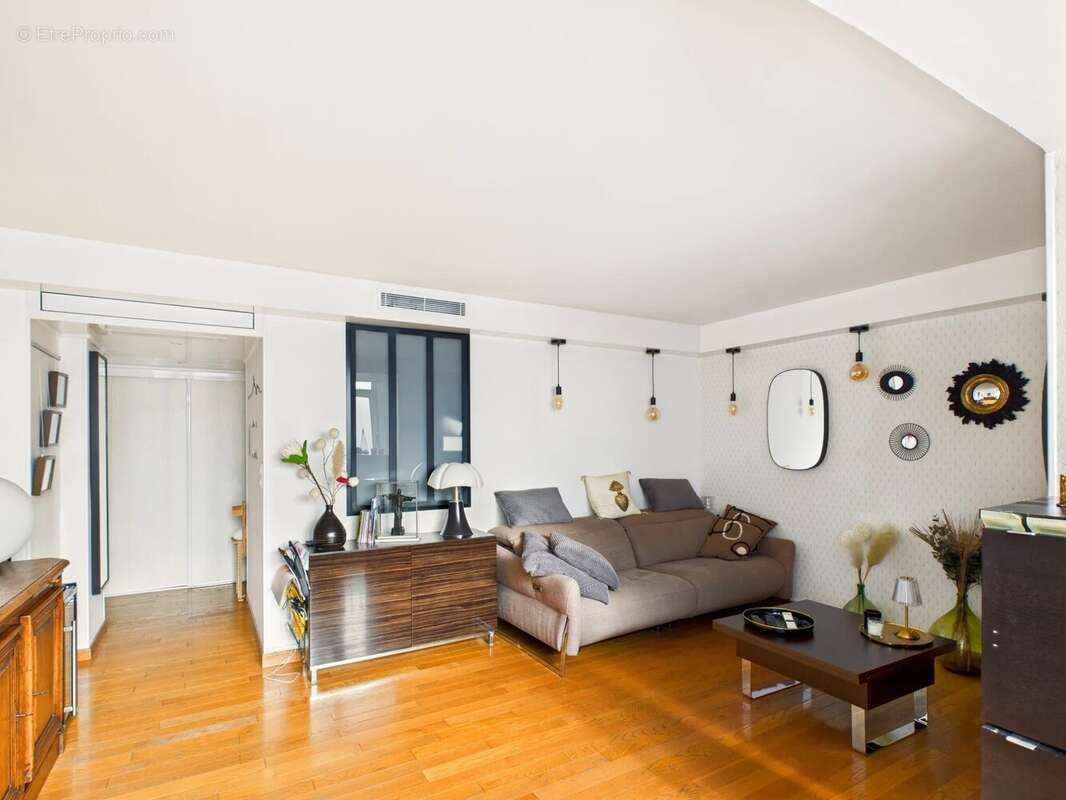 Appartement à MARSEILLE-7E