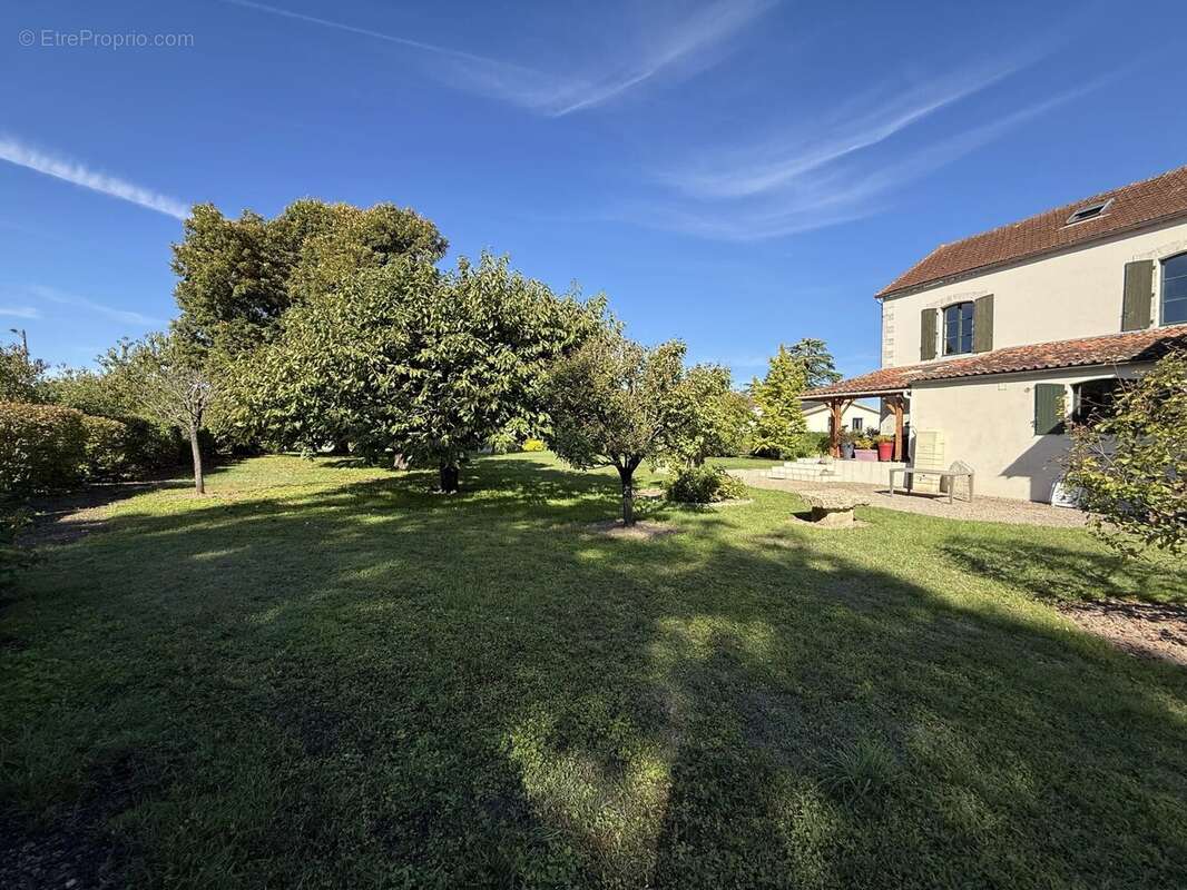 Maison à MAINE-DE-BOIXE