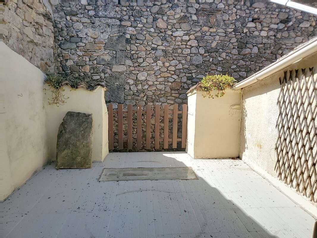 Maison de village avec terrasse et garage - photo 18