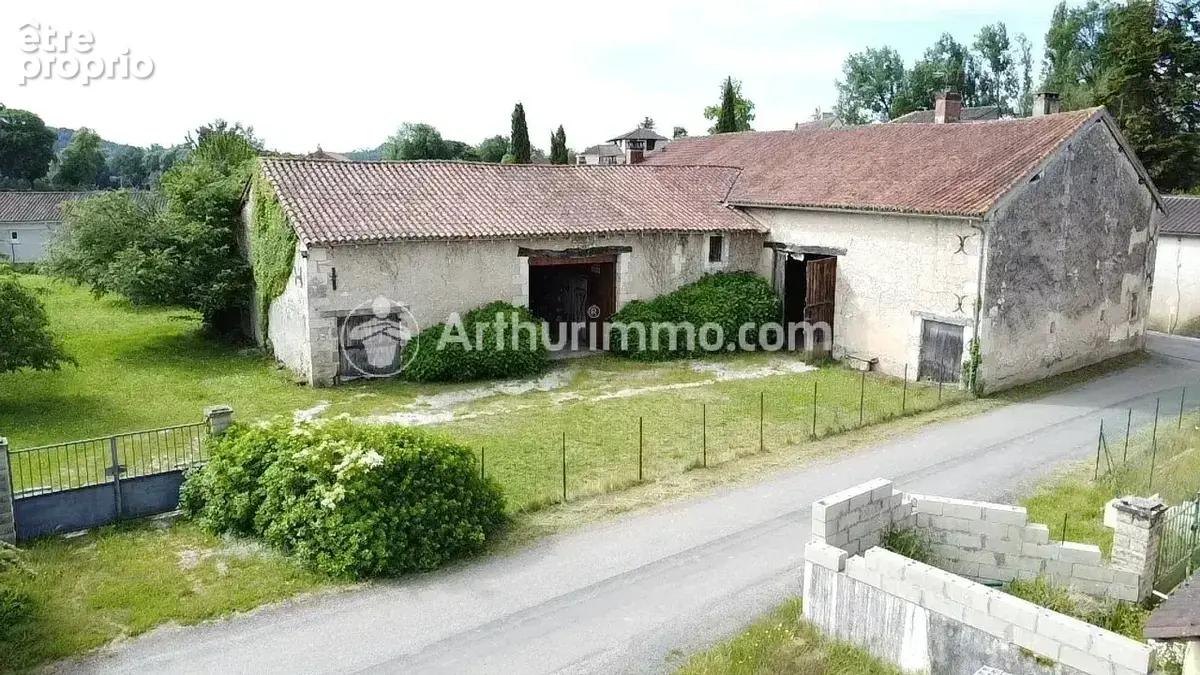 Maison  99 m², 3 ch + 2 granges attenantes - photo 4