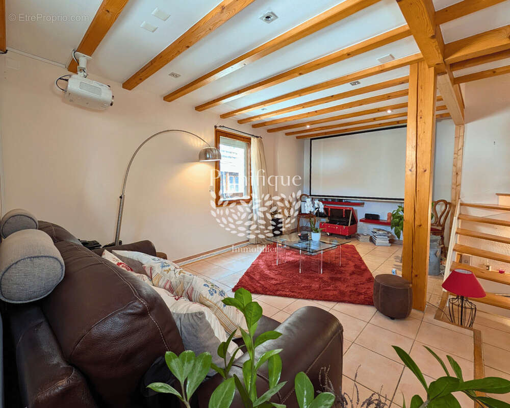 Appartement à DIVONNE-LES-BAINS