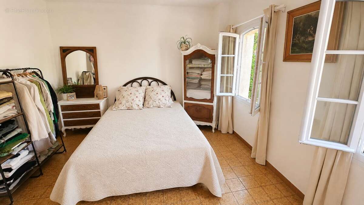 Appartement T2 + studio indépendant - photo 6