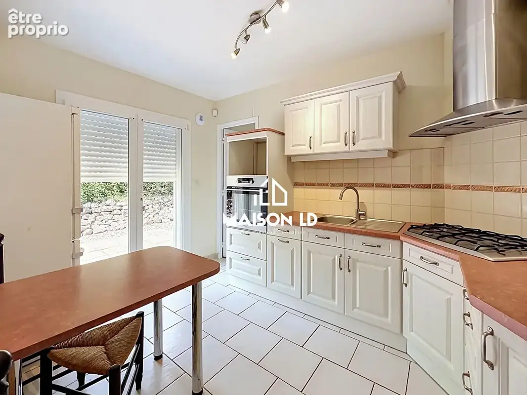 Maison de 142,75 m² sur 1 700 m² de terrain - Houlgate - photo 2