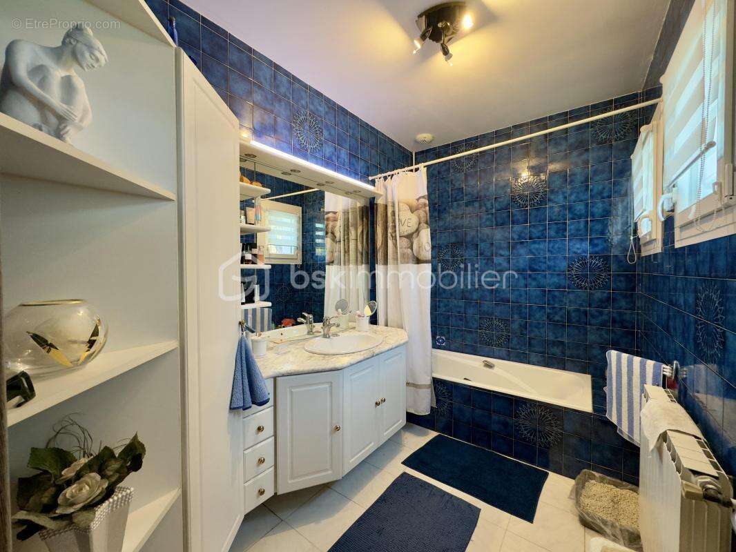 Villa 200 m² – Piscine à débordement – Terrain 2 500 m² – Aucun vis-à-vis - photo 13