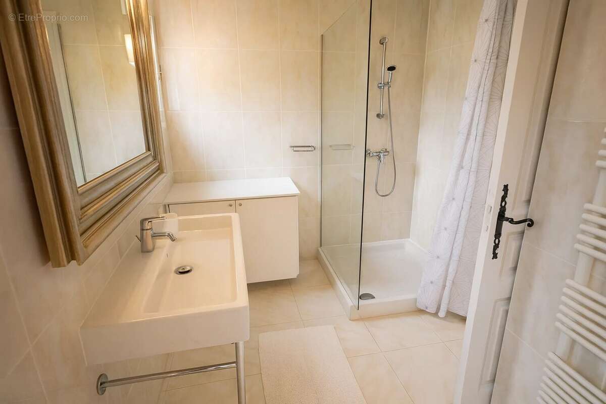 Maison à MANDELIEU-LA-NAPOULE