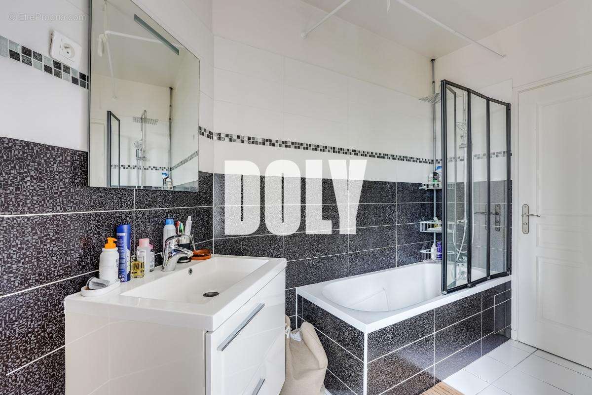 Appartement à MONTROUGE