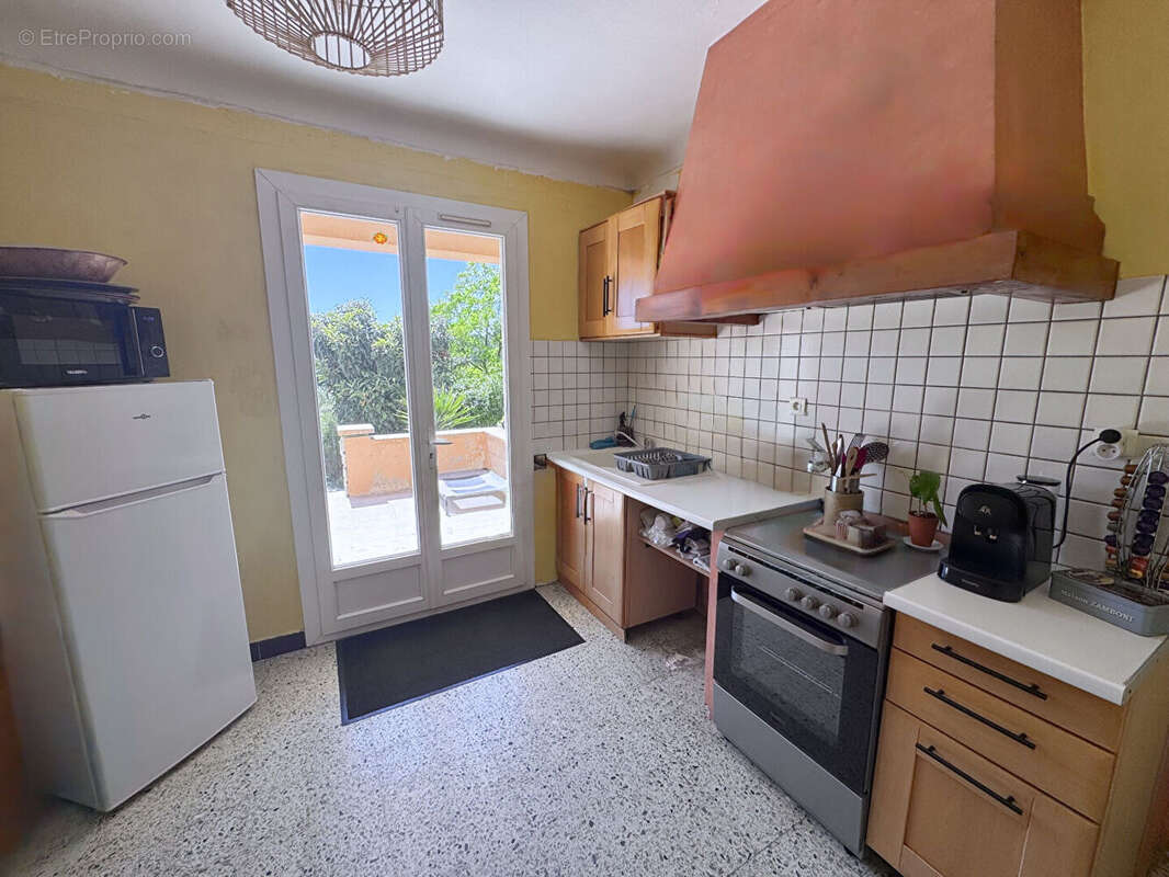 Maison à CHATEAUNEUF-LES-MARTIGUES
