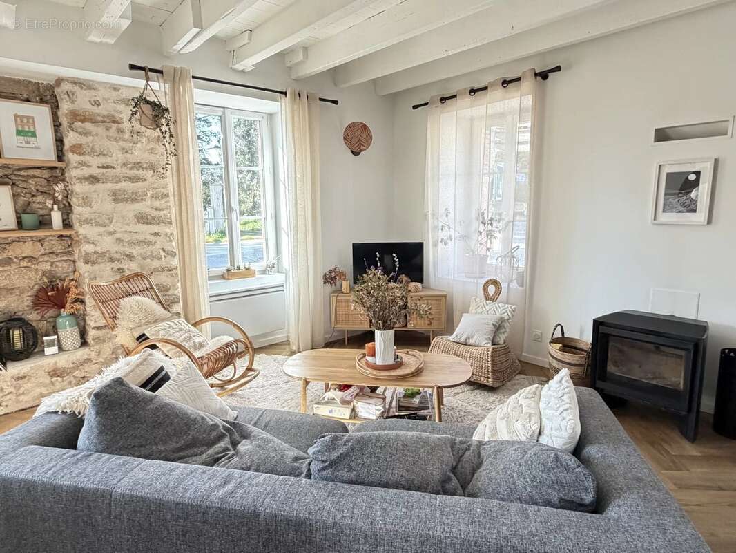 Maison à MONTBERT