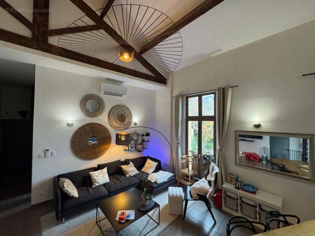 Appartement à MARSEILLE-12E