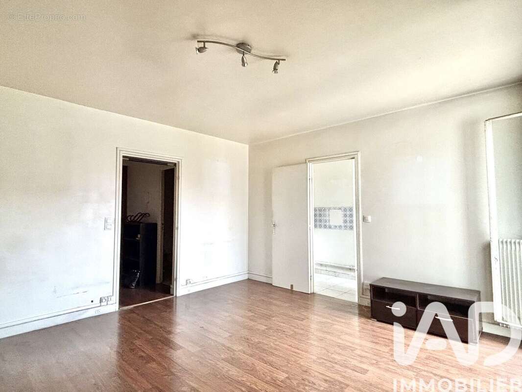 Photo 3 - Appartement à PARIS-15E