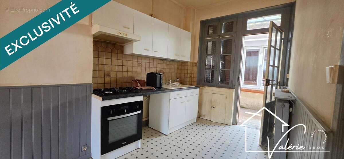 Maison 78 m² à Saint-Germain-Lembron  - photo 3