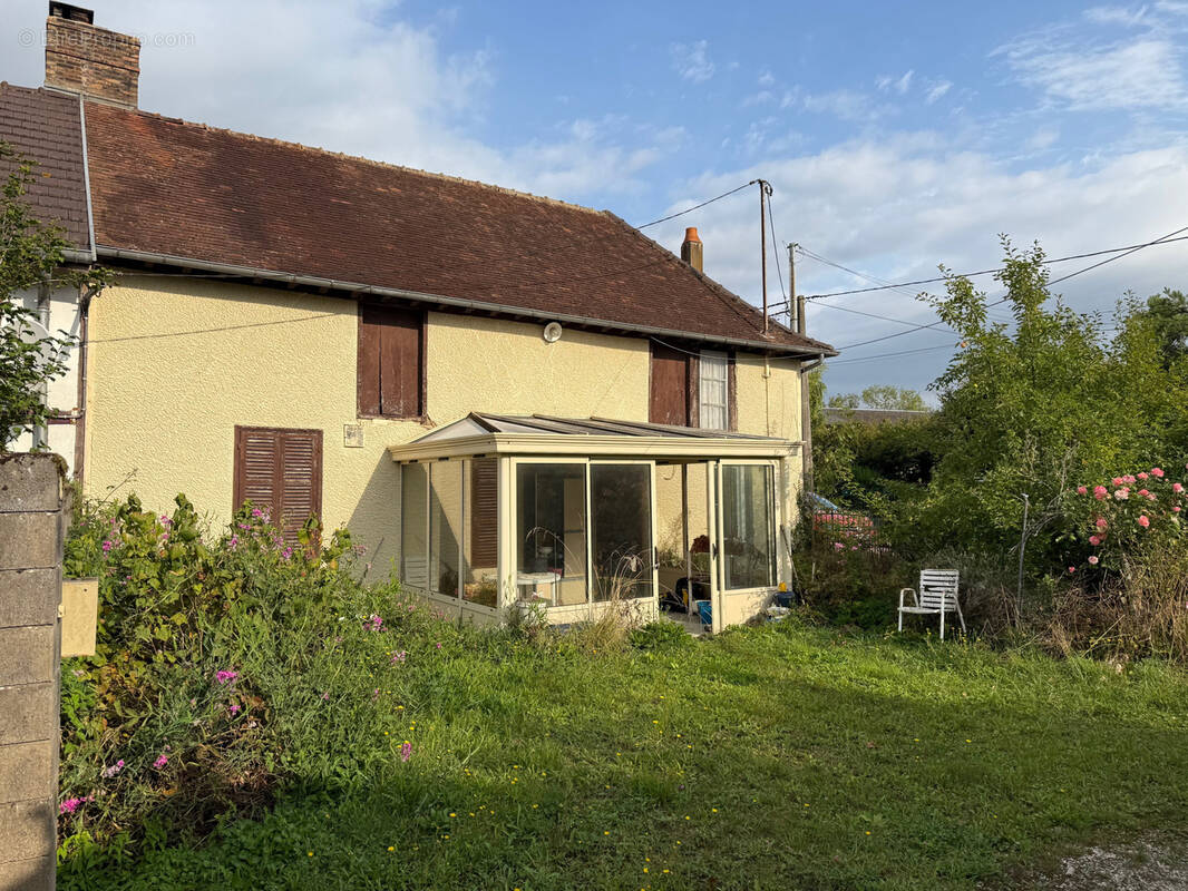 Maison à FAYS-LA-CHAPELLE