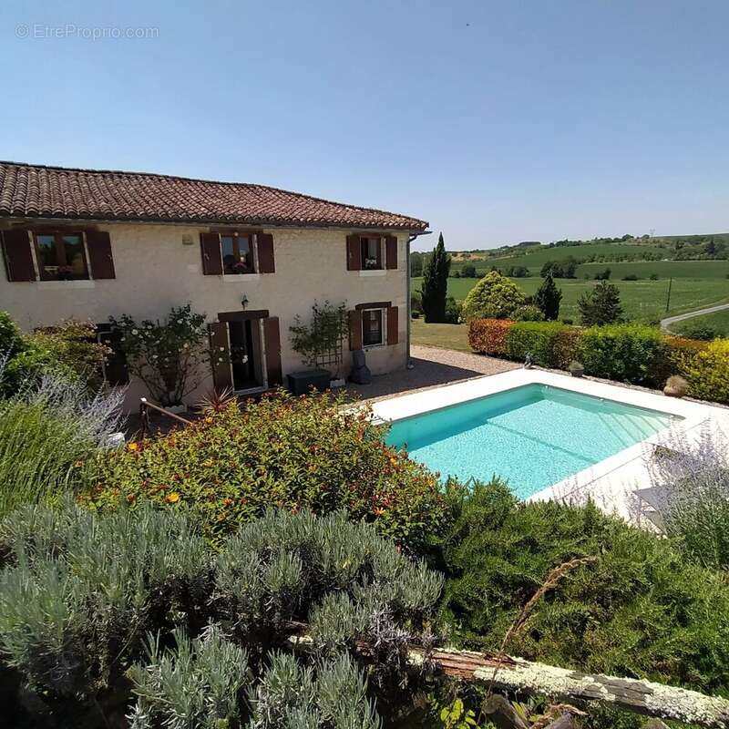 Maison à VERTEILLAC