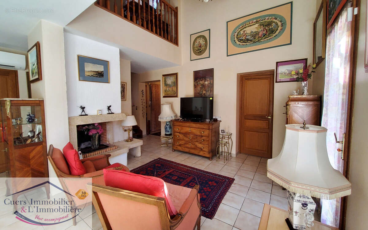 Maison à CUERS