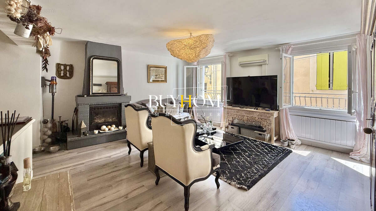 Maison à L&#039;ISLE-SUR-LA-SORGUE