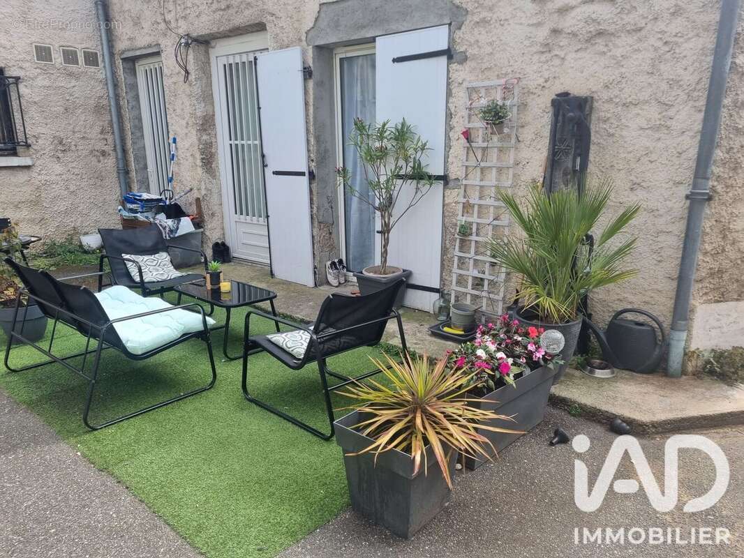 Appartement 32 m² à Bretigny-Sur-Orge  - photo 2