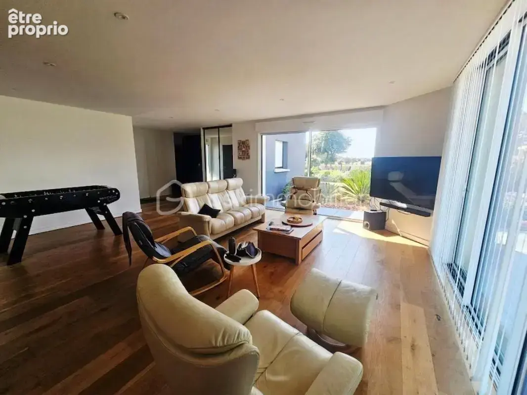 RARE - Plain-pied moderne 2020, 180m² d'atelier / garage et terrain de 4000m² - photo 5