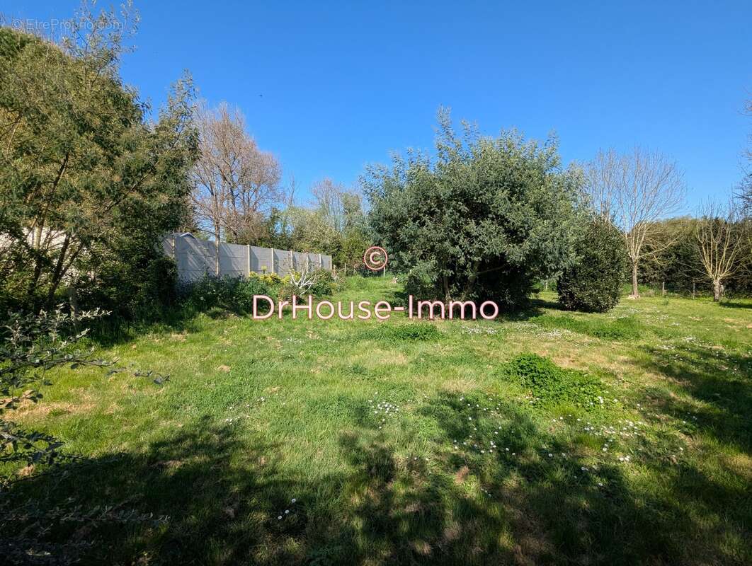 Terrain à L&#039;ILE-D&#039;OLONNE