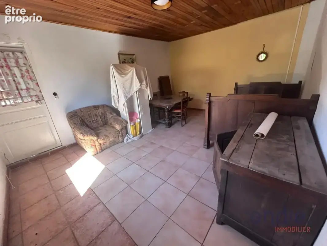 À vendre - maison type longère à rénover sur la commune de fauverney - photo 3