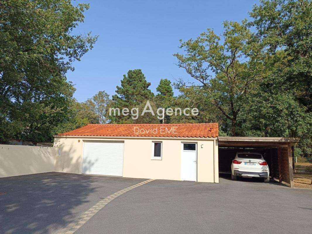 Maison à NOTRE-DAME-DE-RIEZ