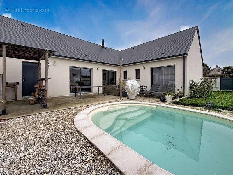 Maison à CHARENTILLY