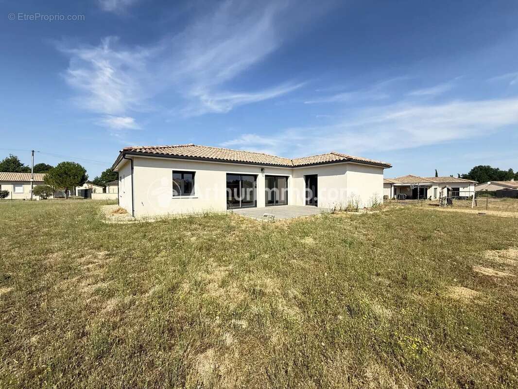 Rare maison de plain-pied PMR avec 3 chambres, suite parentale adaptée et DPE A - photo 3