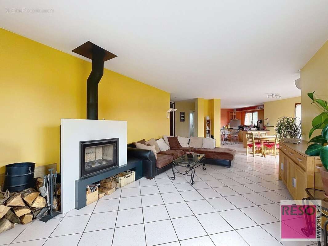 Maison à CONTAMINE-SUR-ARVE