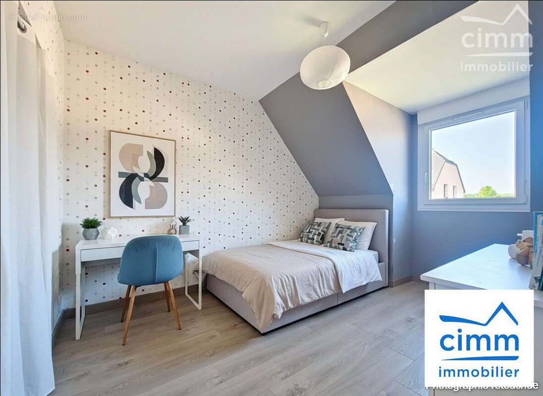 Maison à NOYAL-CHATILLON-SUR-SEICHE