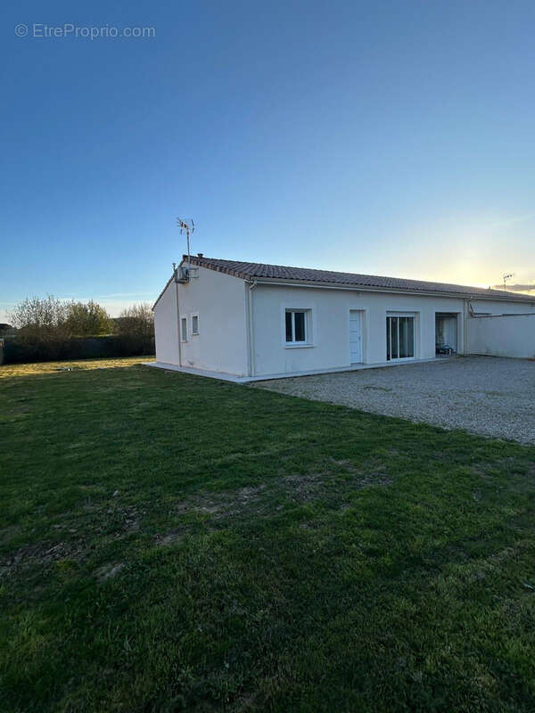 Maison à SAINTE-LIVRADE-SUR-LOT