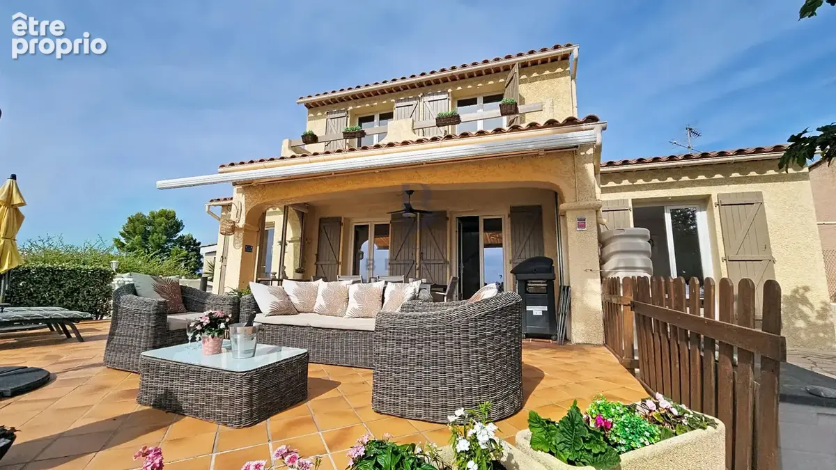 Villa avec vue panoramique quartier tour de mare fréjus - photo 2