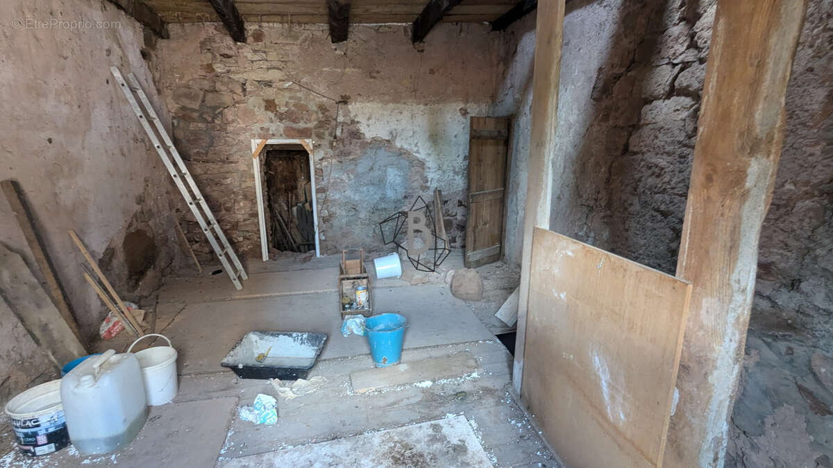 Maison à VALADY