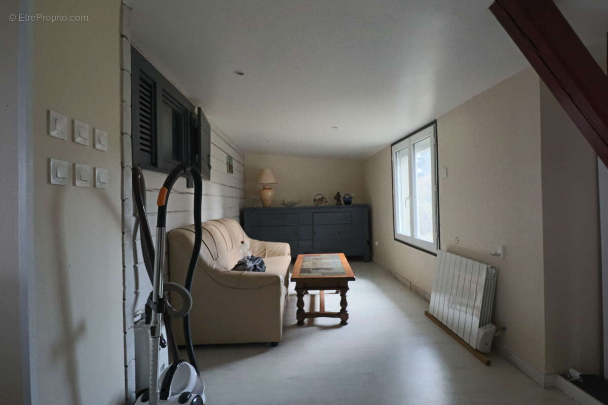 Maison à AVEZE