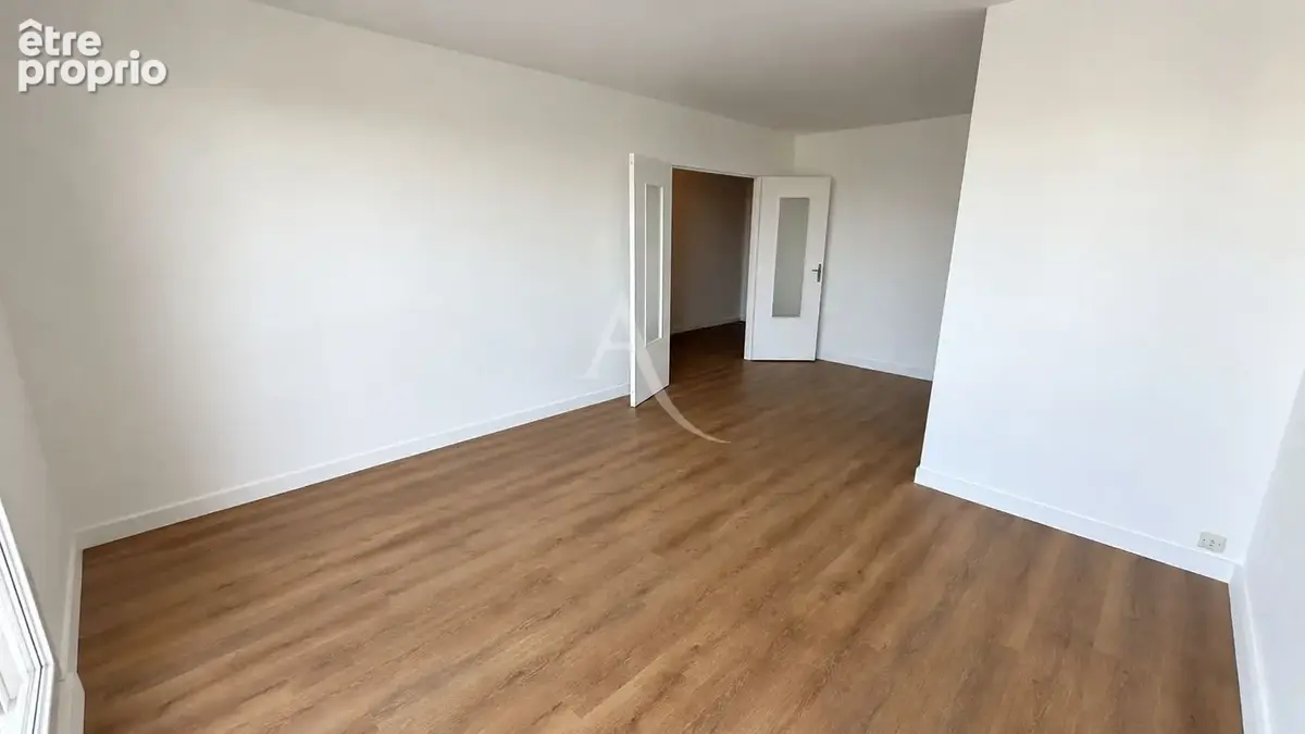 Joli T2 récemment rénové de 61m²  avec stationnement et ascenseur - photo 2