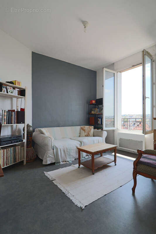 Appartement à LES PAVILLONS-SOUS-BOIS