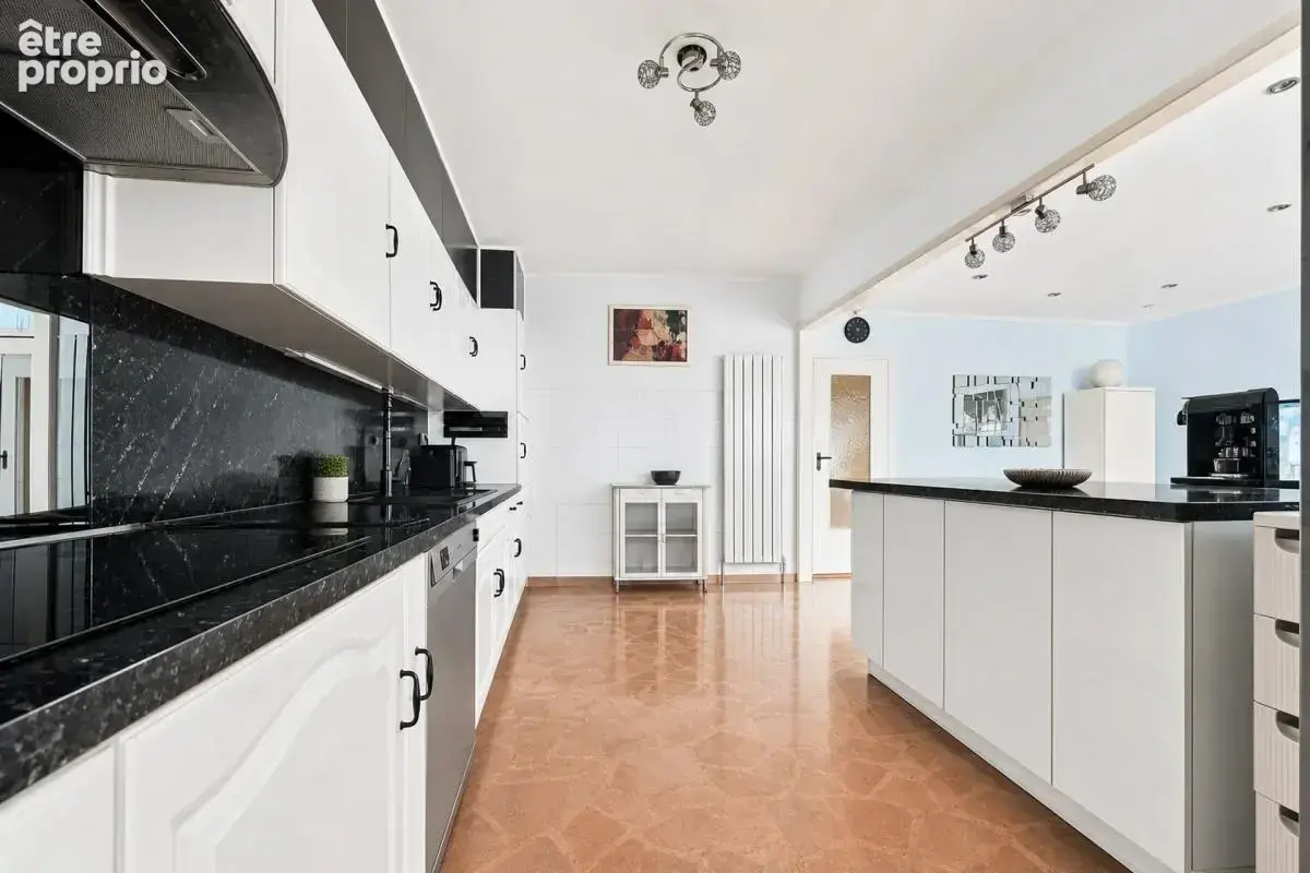 Maison de 5 pièces de 132 m² à Alfortville - photo 1