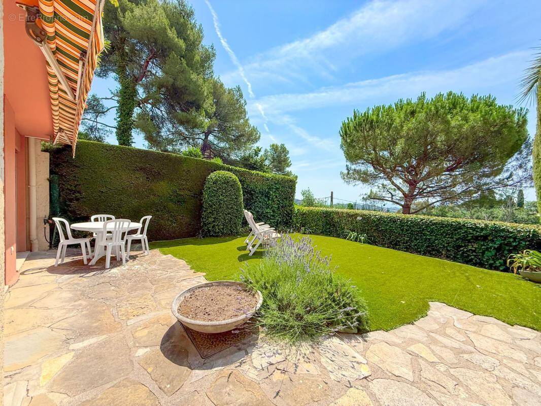 Appartement à VENCE