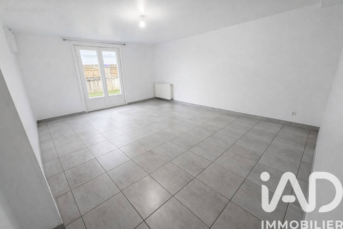 Photo 1 - Maison à LA ROCHEFOUCAULD