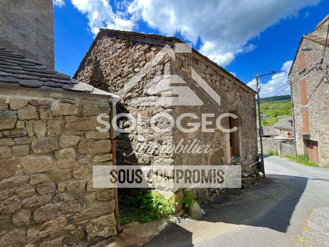 Maison à ALLENC