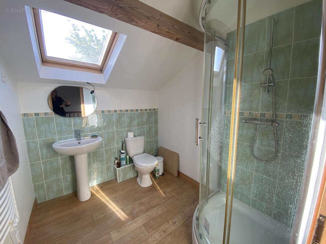 s deau etage - Maison à MONTMOREAU-SAINT-CYBARD