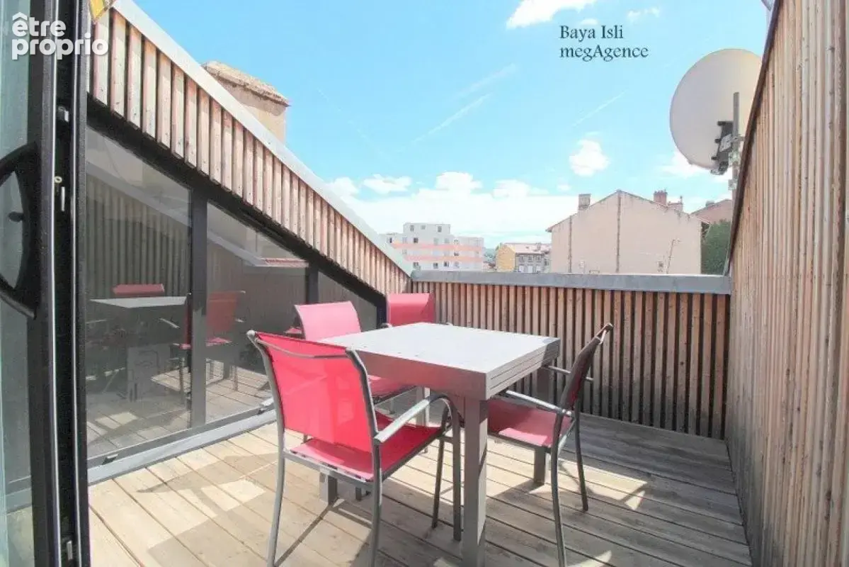 Appartement à SAINT-ETIENNE