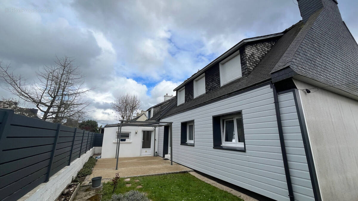 Maison à ERGUE-GABERIC