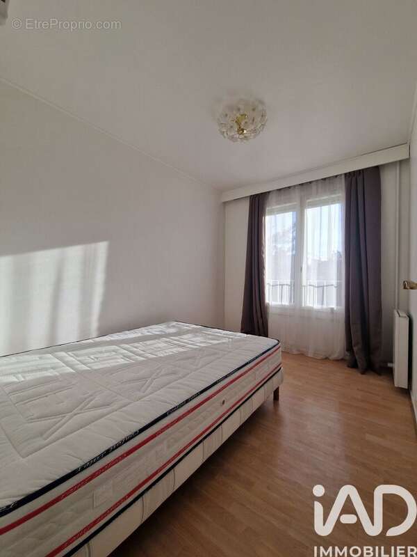 Photo 9 - Appartement à LES ULIS