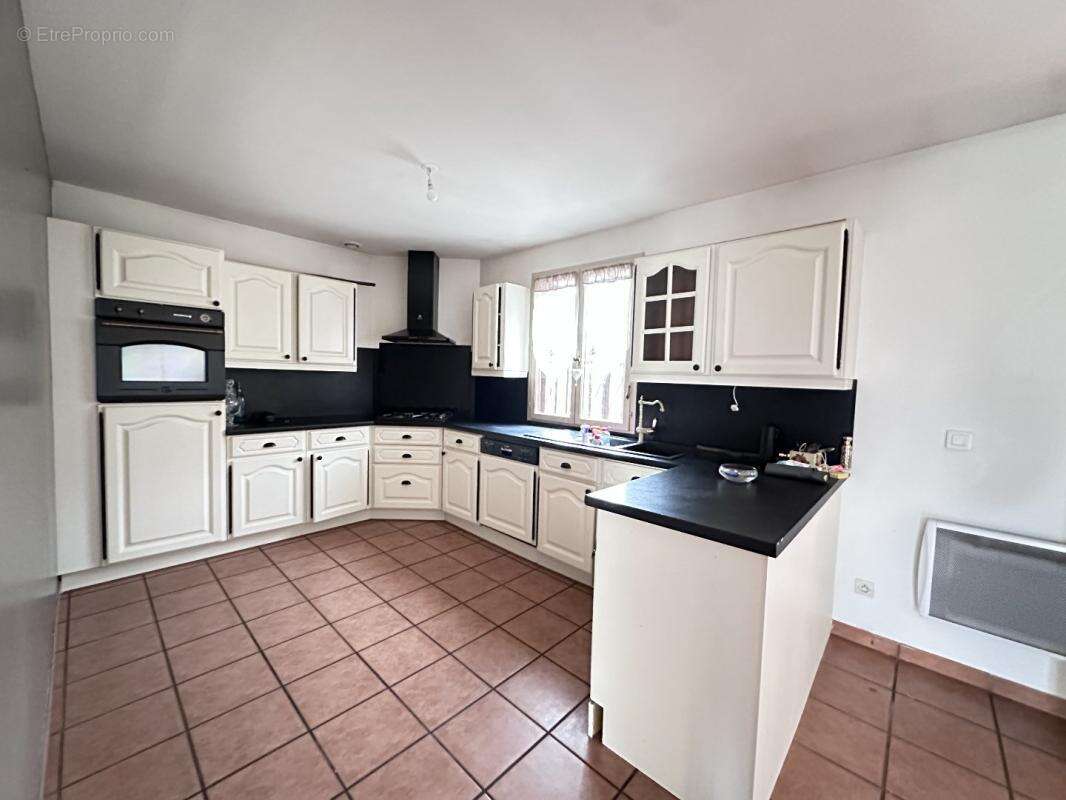 Maison à VILLETANEUSE